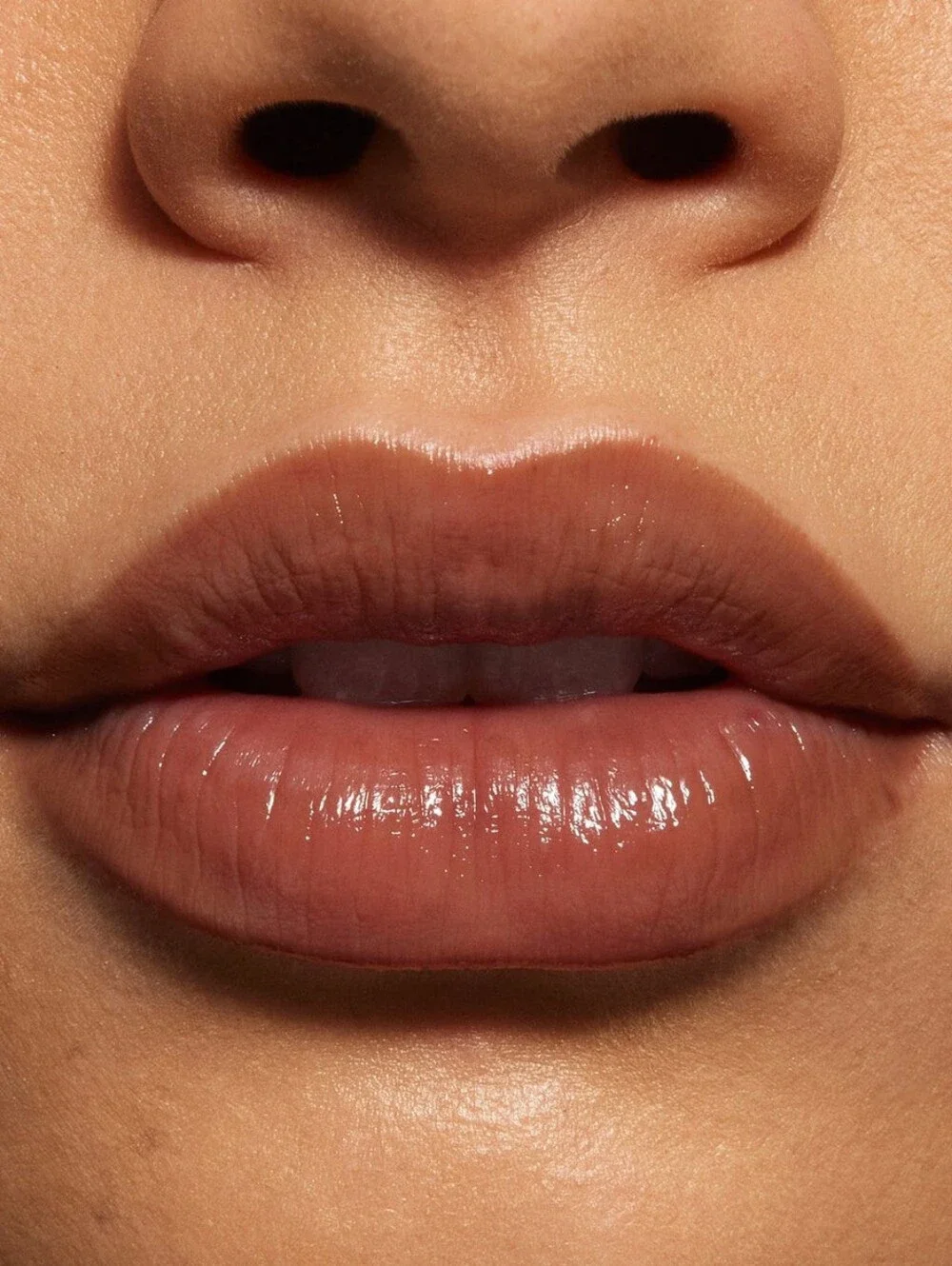 Kylie Cosmetics Tinted Butter Balm Mocha Kiss 634—Shade: deep brown 0.08 oz